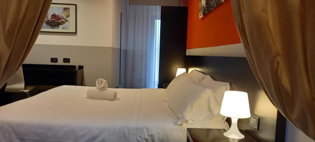 Hotel Aniene Róma Kültér fotó
