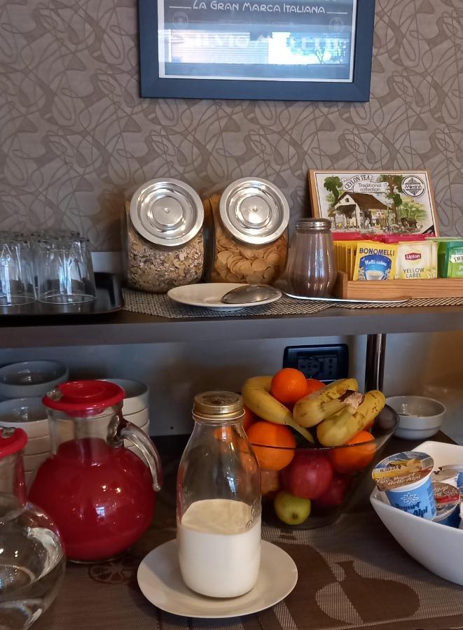 Hotel Aniene Róma Kültér fotó
